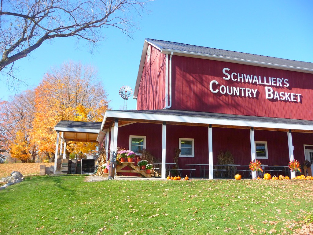 Country Basket Store A local autumn store in Alpine Townsh… creed