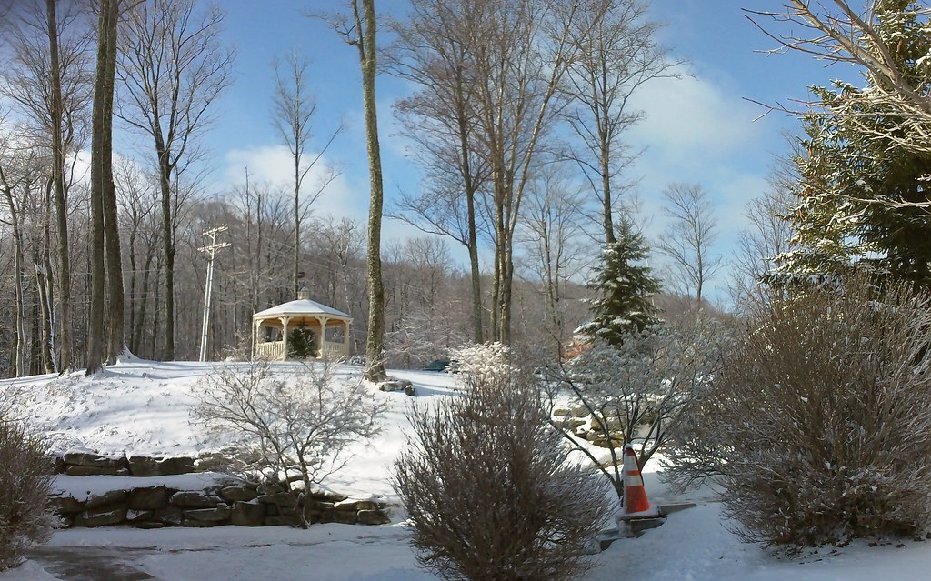 Stratton Mountain School In the middle of campus between t… Flickr