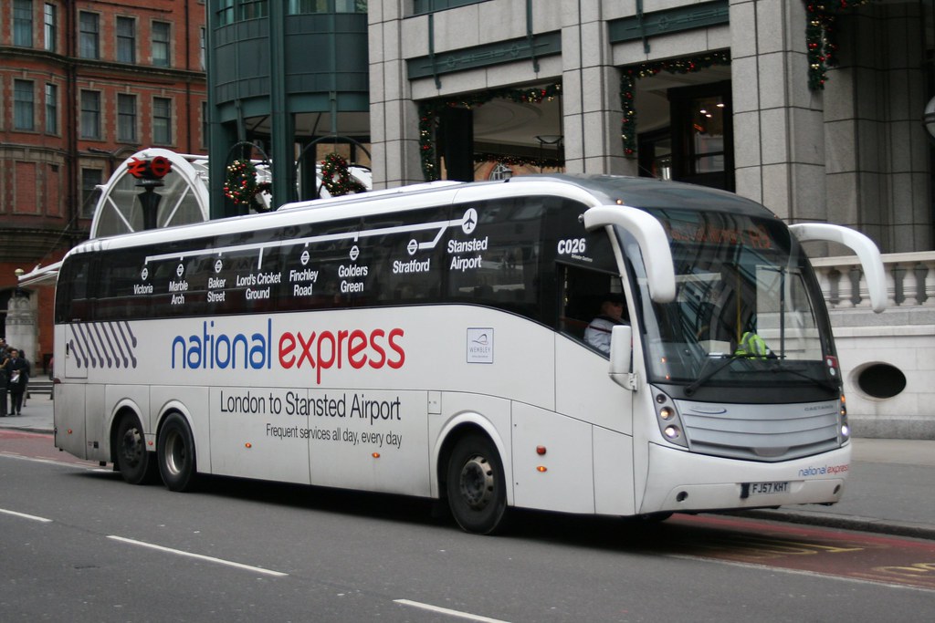 Autocar Allerretour National Express De Stansted à, 60 OFF