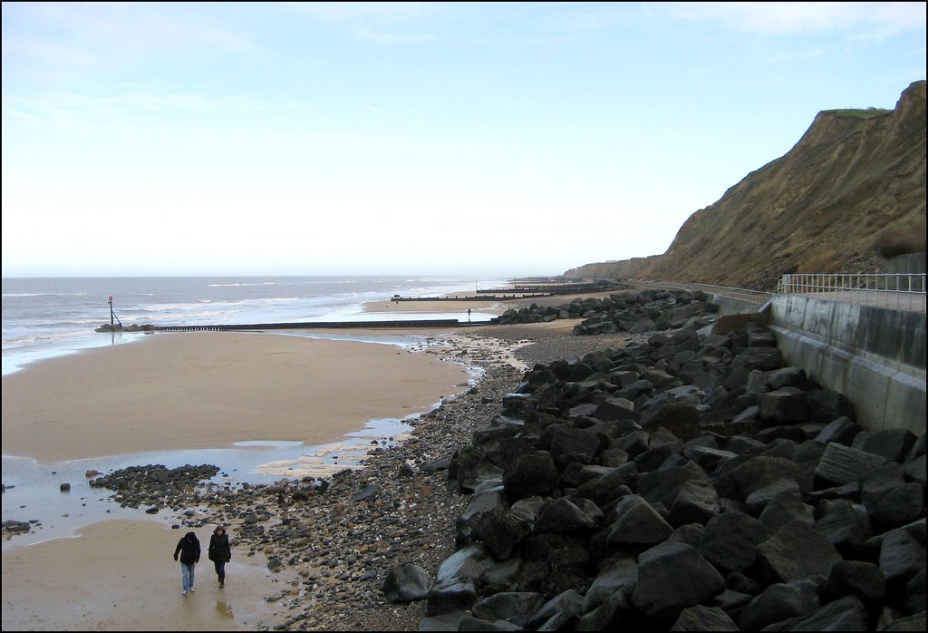 The beach and cliffs at Sheringham The north Norfolk coast… Flickr