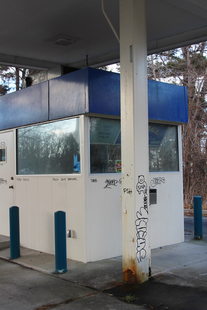 Albany_Abandoned Gas Station6 ILikeTakingDigitalPhotos Flickr