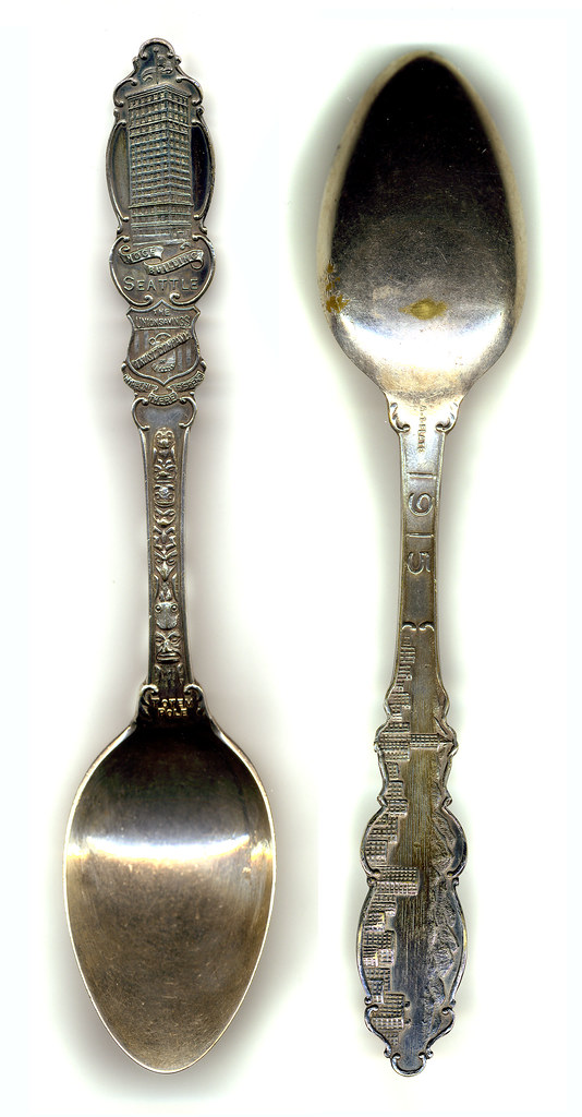 1915 souvenir spoon Seattle, Washington The front features… Flickr