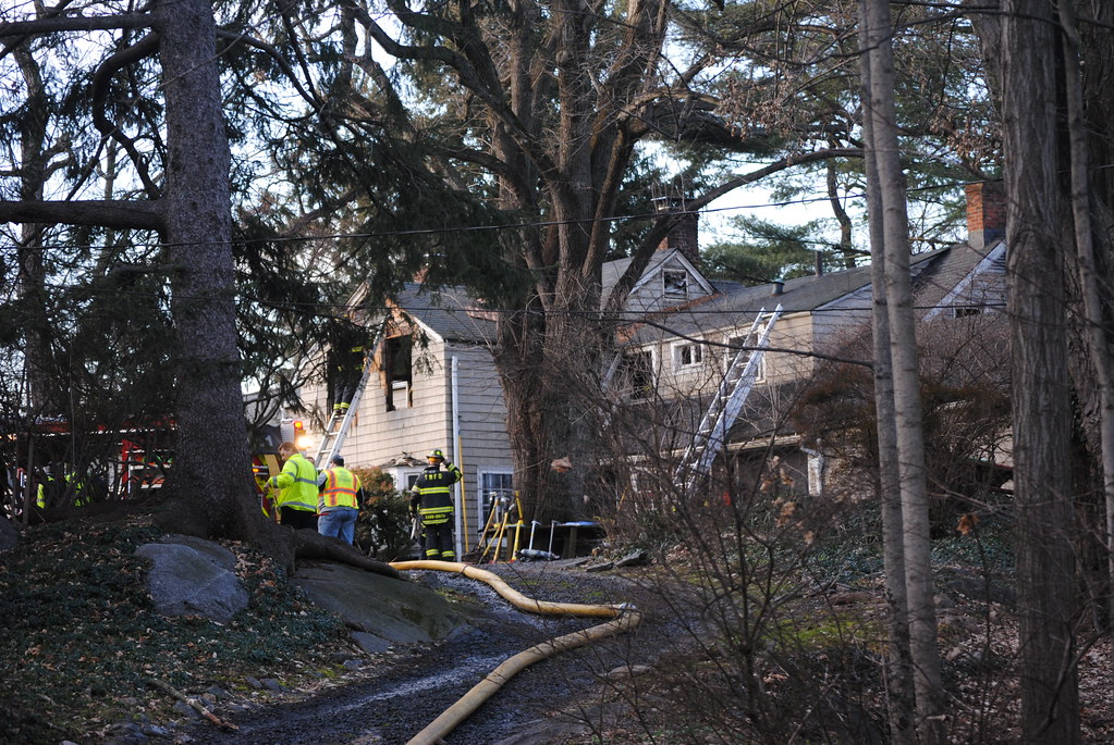 Town of Mamaroneck Structure Fire 529 Weaver St. 12/30… Flickr