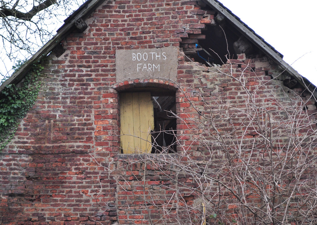 Booths Farm in need of some TLC. I remember this farm fr… Flickr