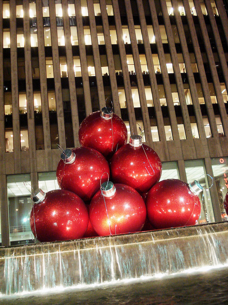 Big balls Christmas decorations in New York City, across t… Flickr