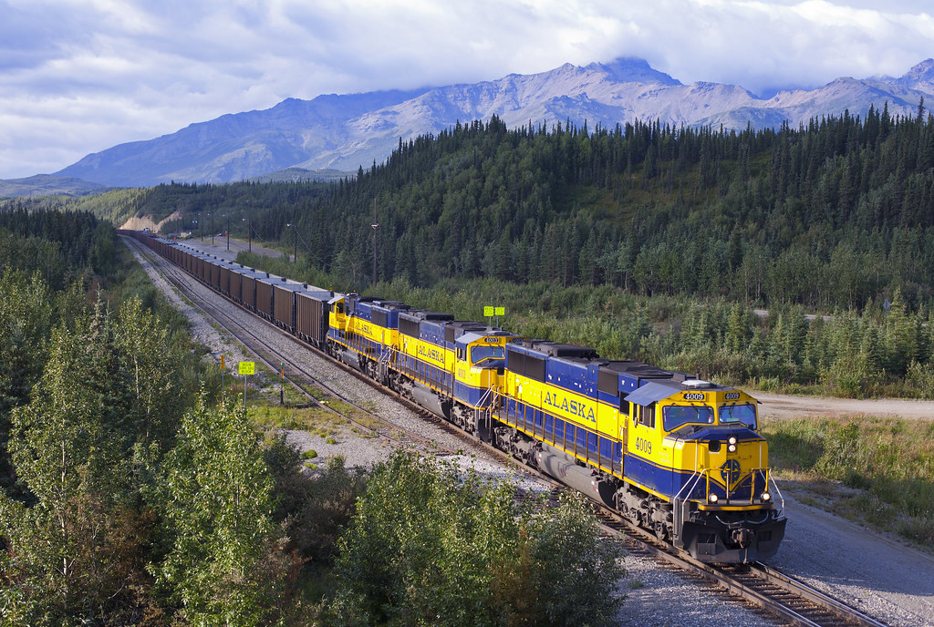 Alaskan Coal Alaska SD70MAC 4009 is seen arriving at Healy… Flickr