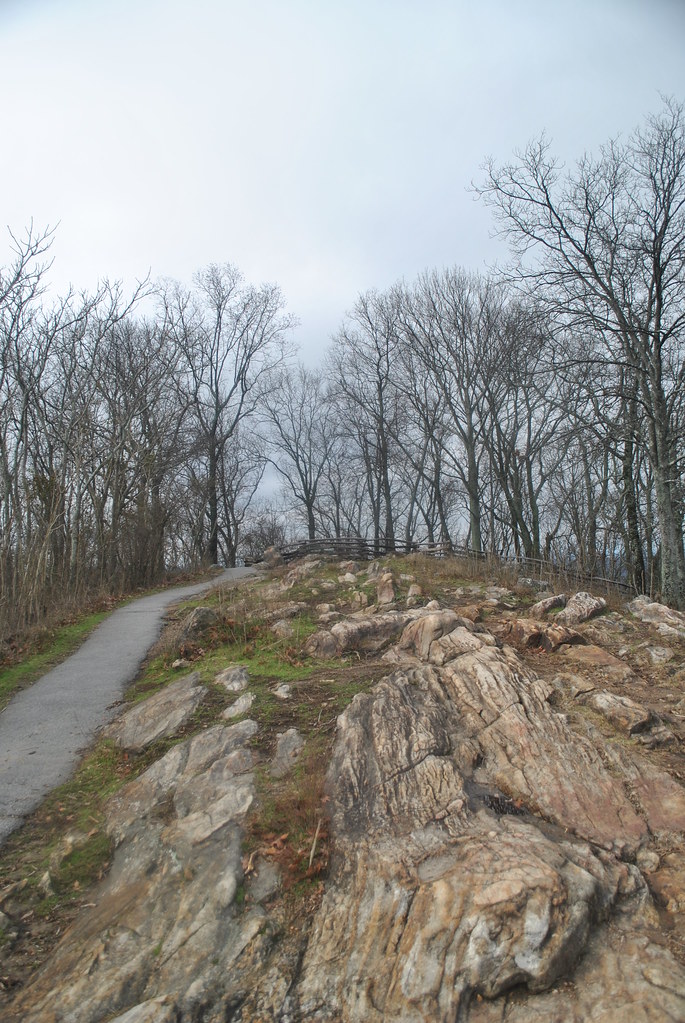 Kennesaw Mountain Ridgetop Kennesaw Mountain is actually a… Flickr