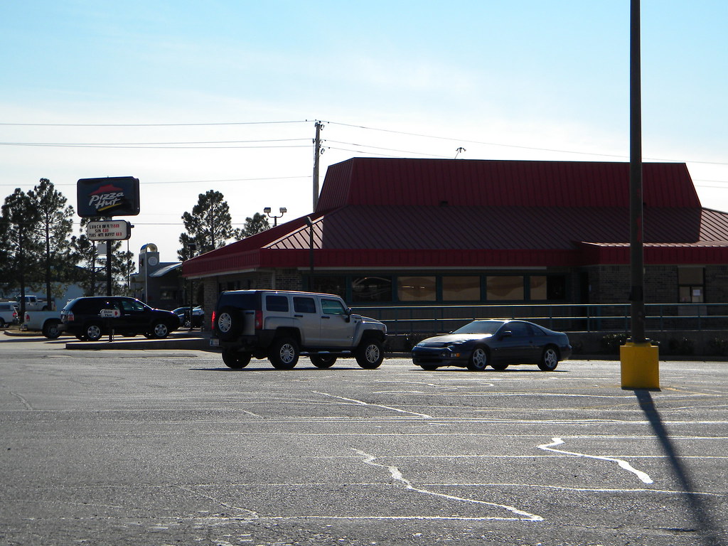 Pizza Hut 193rd E Ave/County Line Rd & Kenosha Broken Arro… Flickr