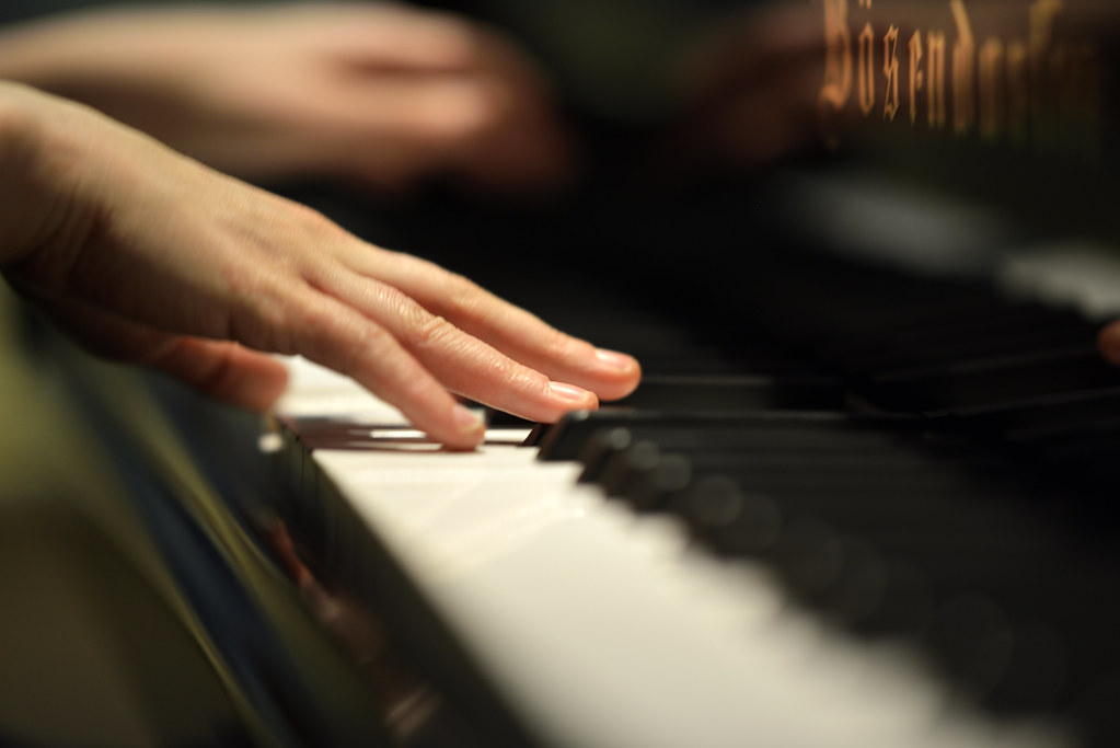 Suyoen Kim Violine & Annika Treutler Klavier 04 Flickr