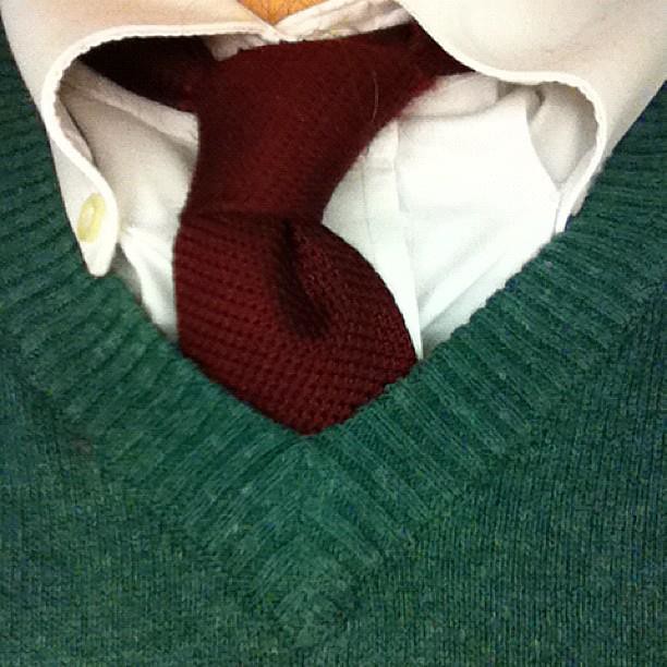 This is the necktie I wore today. Knot HalfWindsor. http… Flickr