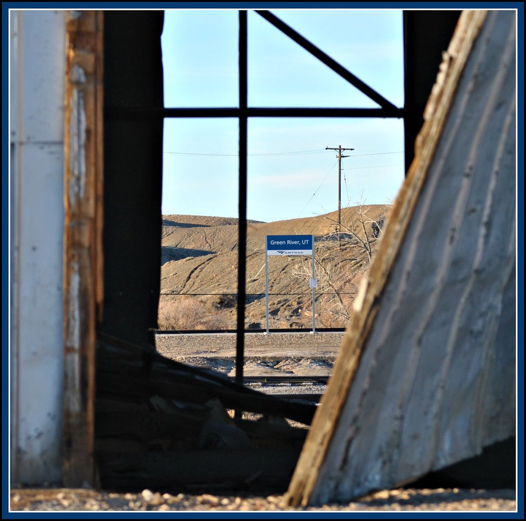 AmtrakGreen River Utah ( 2 Views ) A couple of views from… Flickr