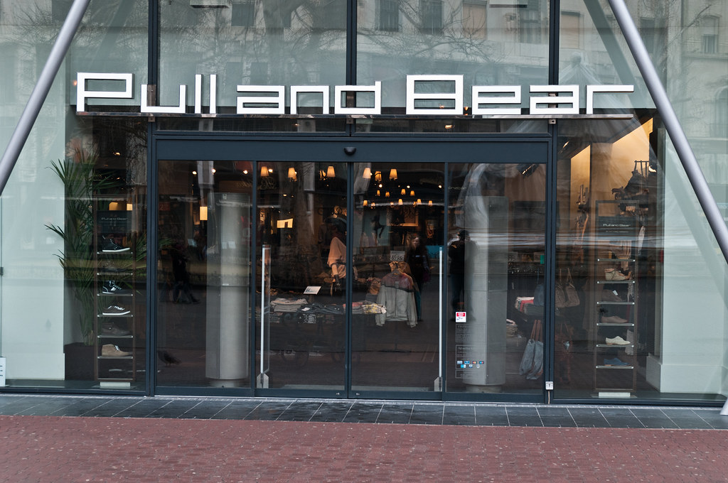 Pull and Bear Vörösmarty tér 2.11.11 Budapest, Hungary Todd Page