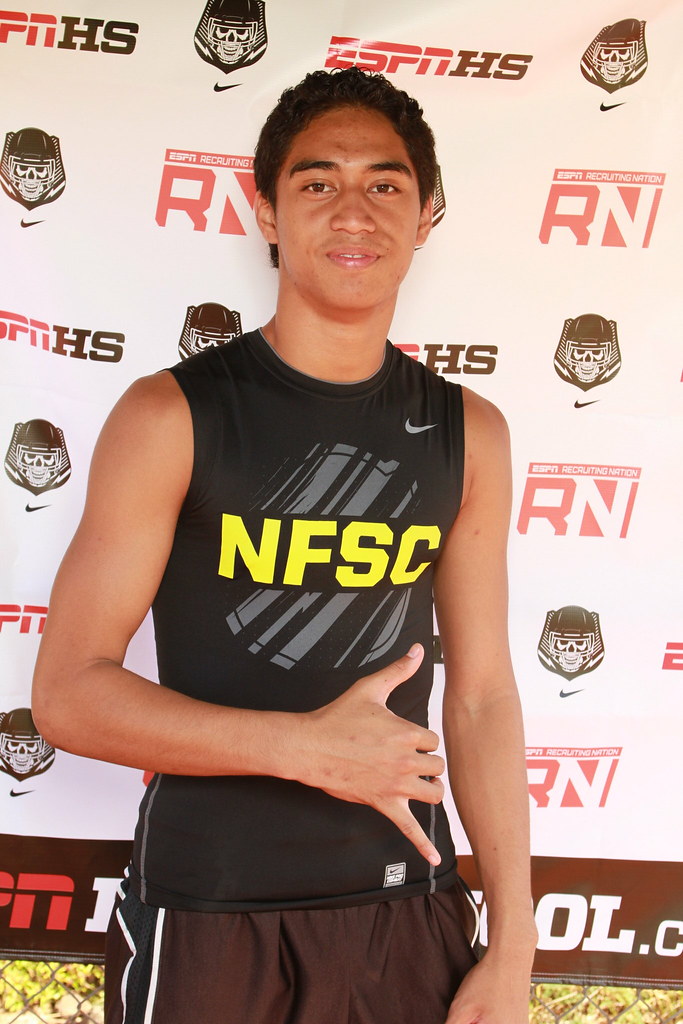 68436 HONOLULU, HI_ JAN 28, 2012 Player at the Nike Footb… Flickr