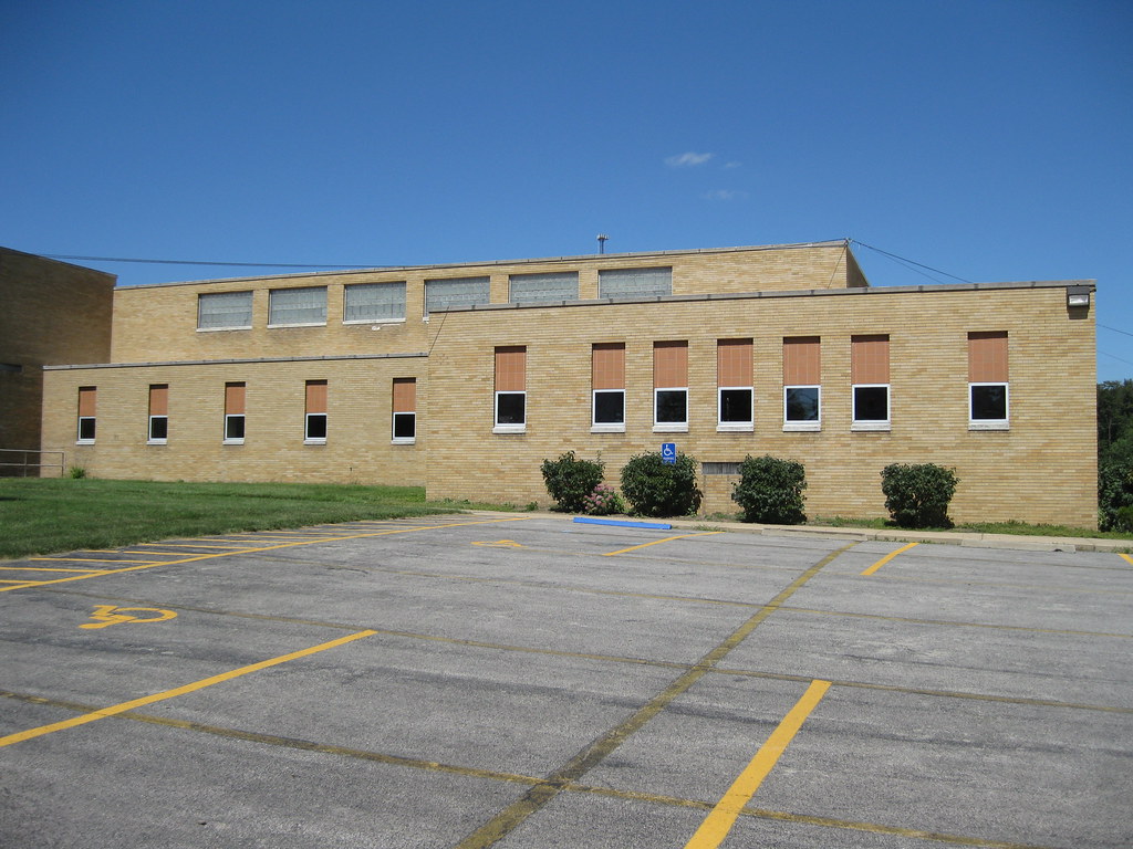 082710Green Township SchoolGreenford, Ohio (2) Flickr