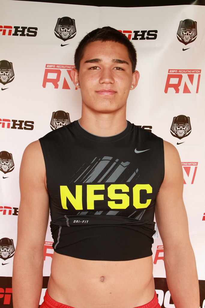 68734 HONOLULU, HI_ JAN 28, 2012 Player at the Nike Footb… Flickr