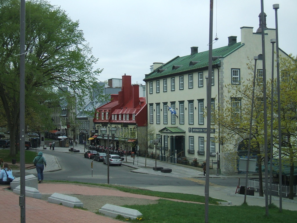 Rue SainteAnne 2 Looking along Rue SainteAnne from the C… Flickr