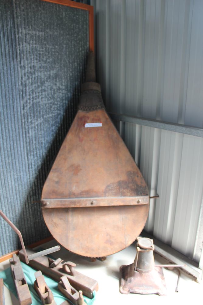 Blacksmith's bellows at Stansbury Museum Giant sized bello… Flickr