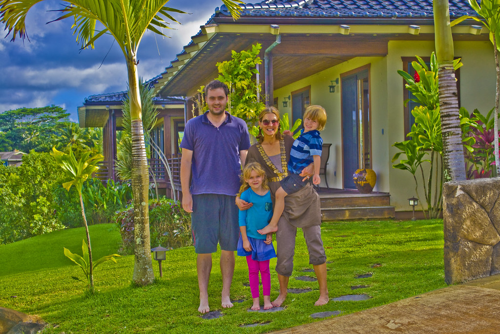 Kauai Family1a North Shore Kauai, kalihiwai road Kyle Suppes Flickr