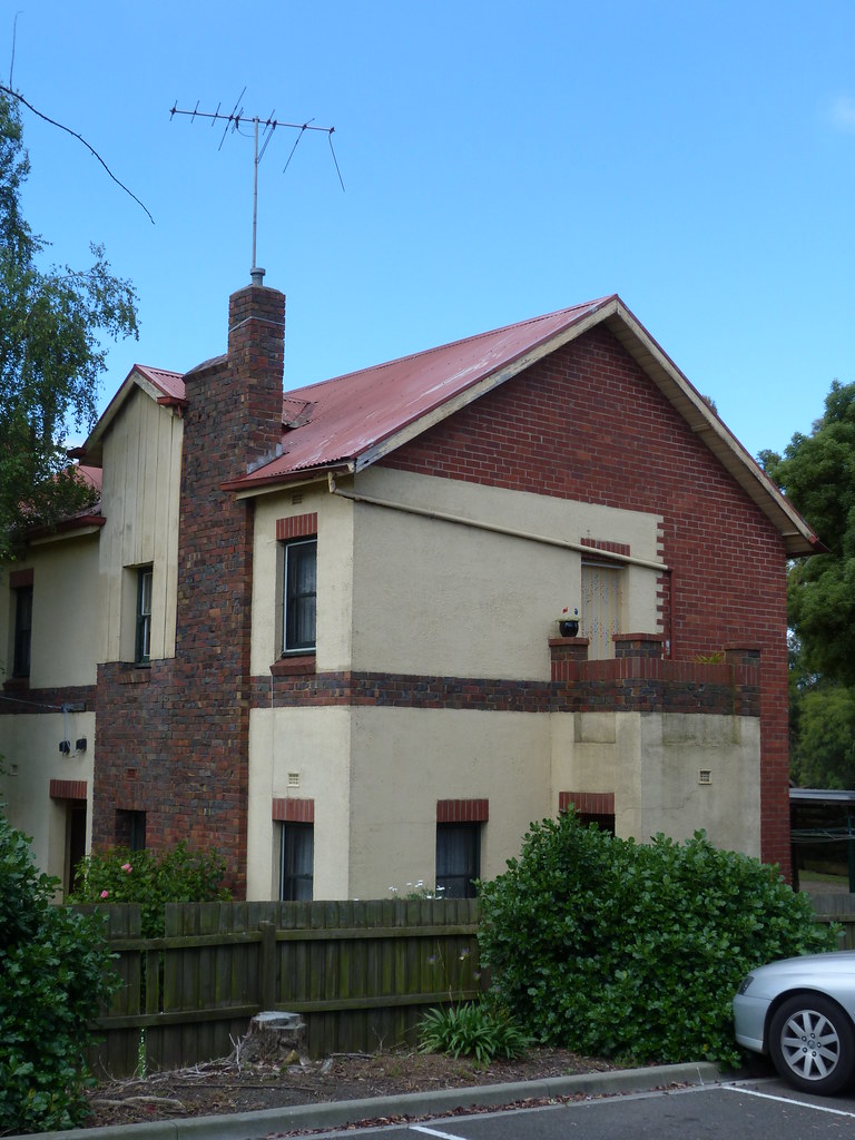 Houses, Warragul Houses, Warragul David Thompson Flickr