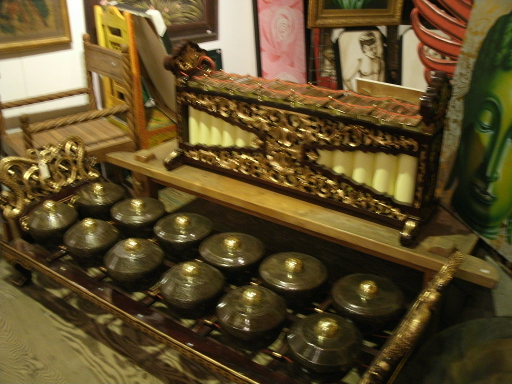 Gamelan Drum kettle gongs. And, above them, a gender (with… Flickr