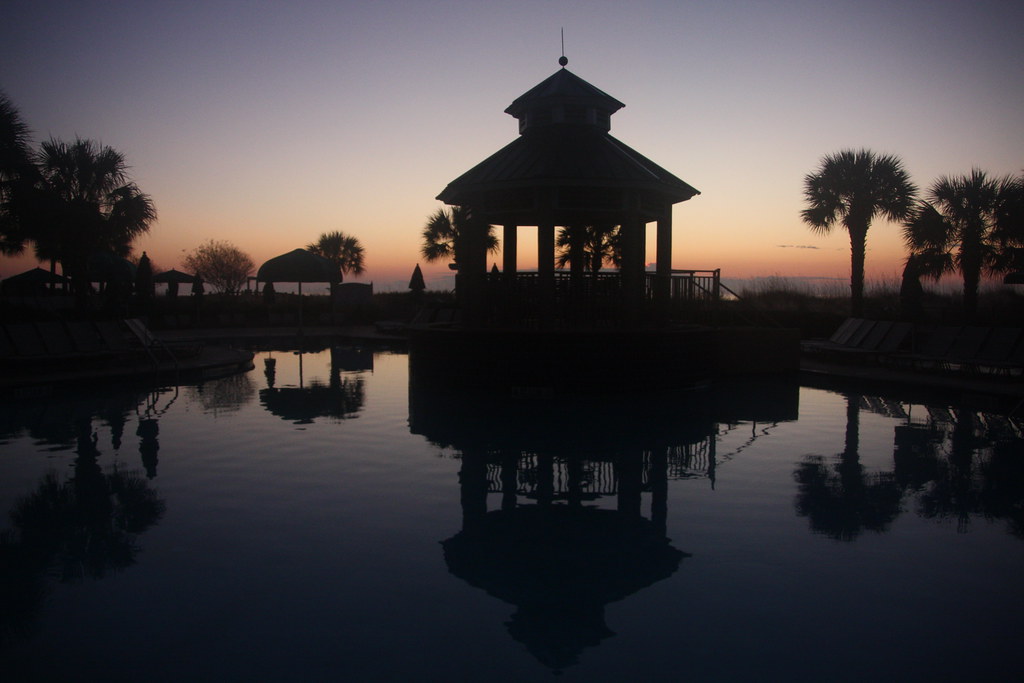 SC Hilton Head Barony Beach Resort Faded Sunrise Refle… Flickr