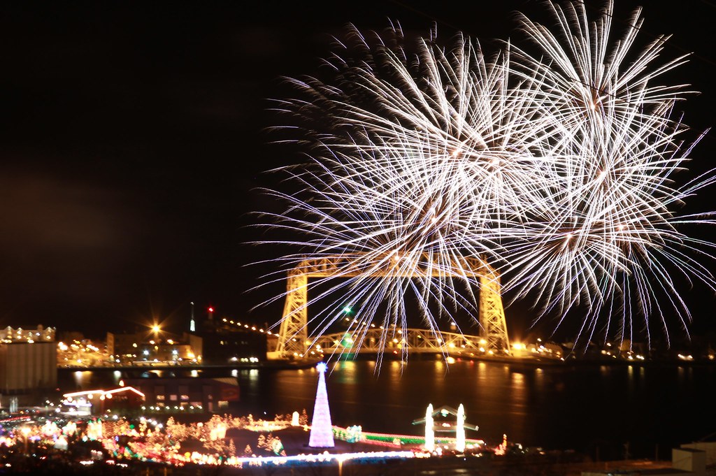Bentleyville Fireworks Merry Christmas! Bentleyville Firew… Flickr