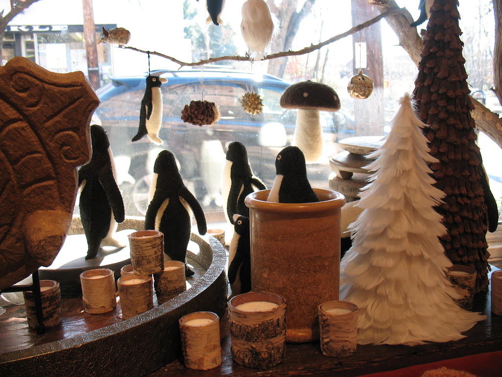 feathered christmas trees Seen in Lambertville, NJ, USA du… Flickr