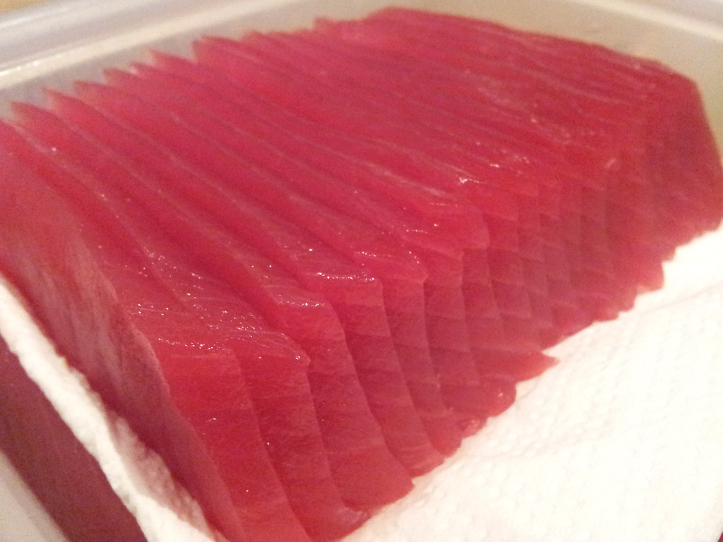 Sashimi for breakfast ! fresh tuna P Hëamon Flickr