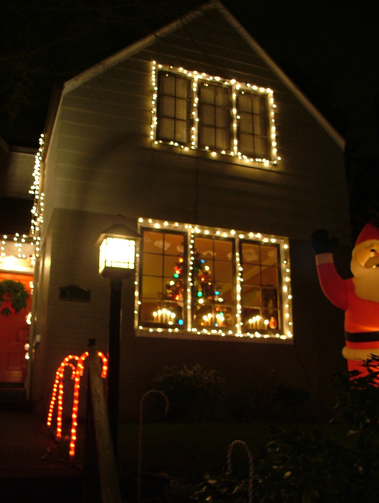 DSCF1996 Candy Cane Lane, Ravenna area, Seattle, Washingto… Flickr