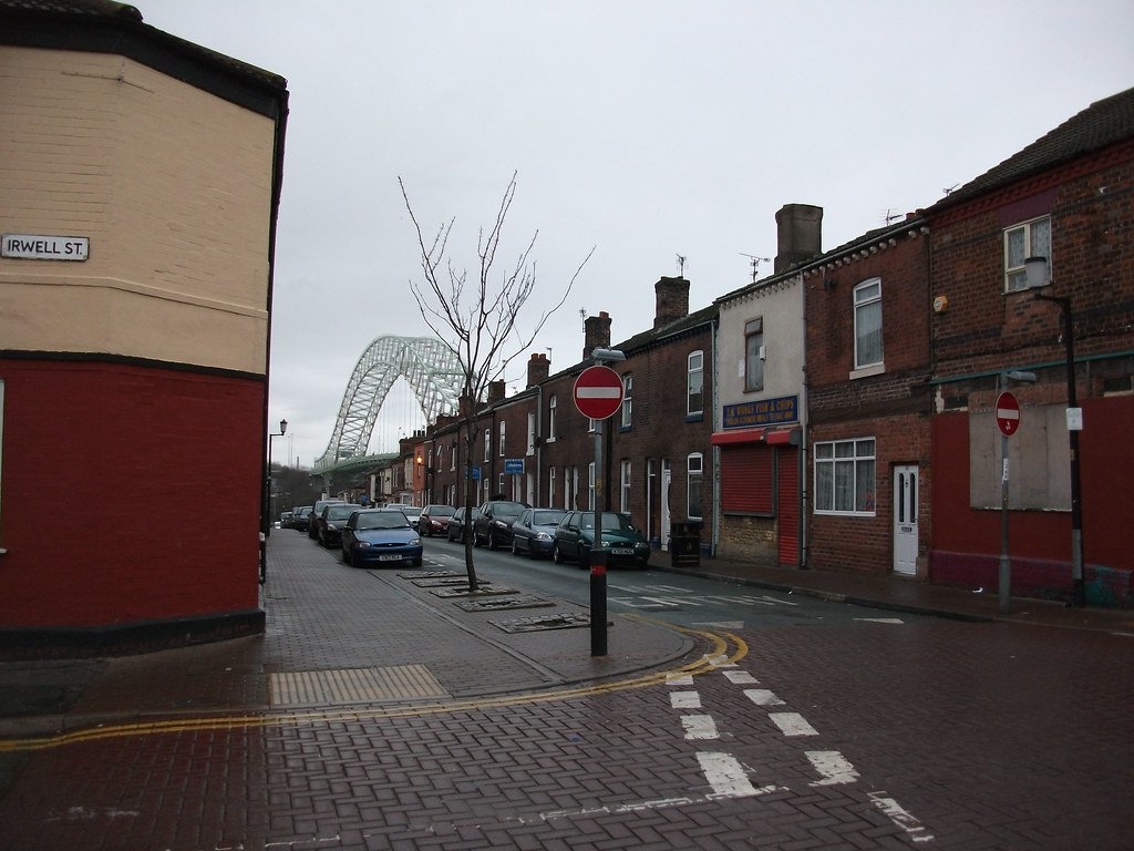Mersey Road, West Bank, Widnes, Lancashire Taken at the cr… Flickr
