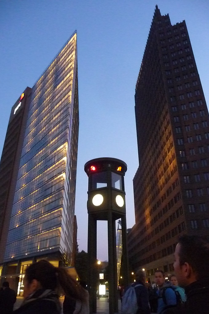 A repllica of Germany's first traffic light tower on Potsd… Flickr