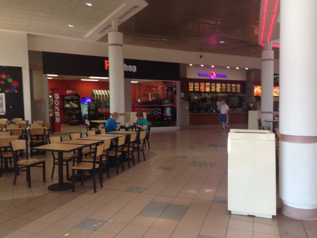 Midland Mall, Midland, MI Opened 1991 with Sears, Target, … Flickr