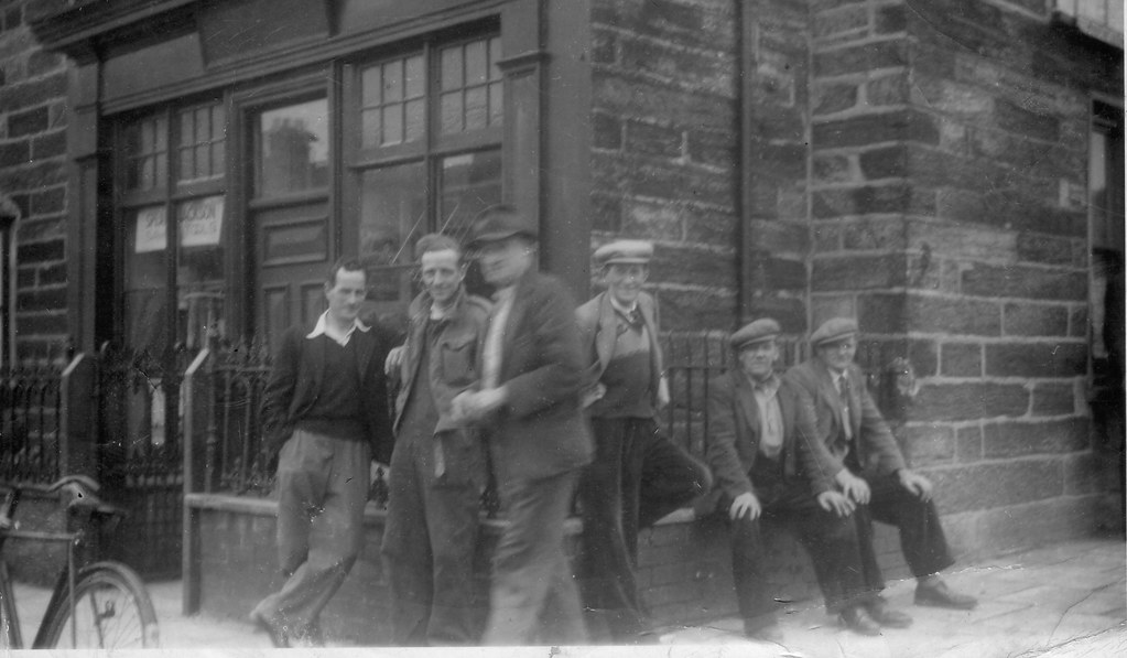 Shop Pierce Penrhyn shop. Glyn Jones, Huw Nazareth terrace… Flickr