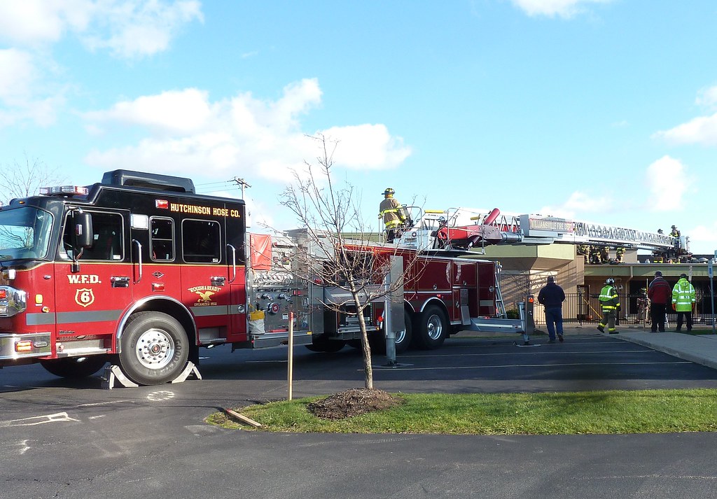 Mutaul Aid Fire with Getzville 12/08/11 Williamsville Fire Department