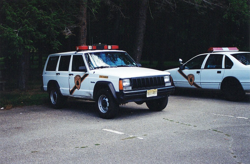 New Jersey State Park Ranger Jeep Cherokee (Stationed at R… Flickr