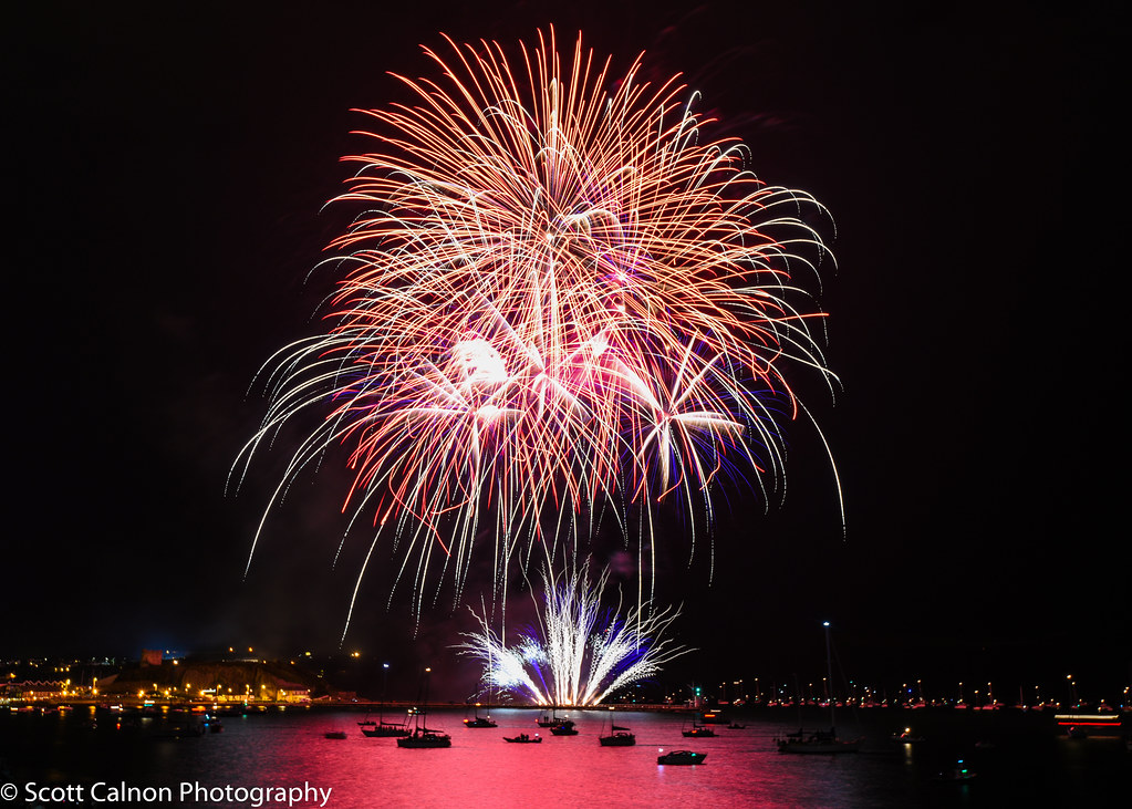 Electric Fireworks Plymouth Fireworks National Competition… Scott