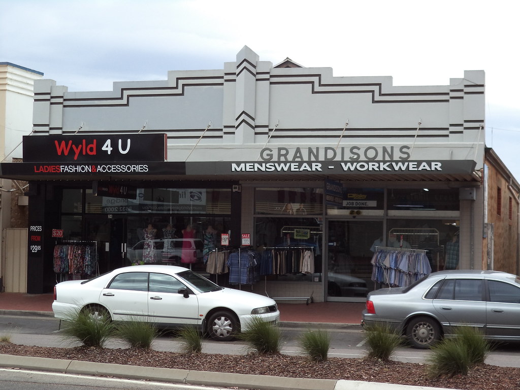 Murray Bridge. A great example of an Art Deco shop nicely … Flickr