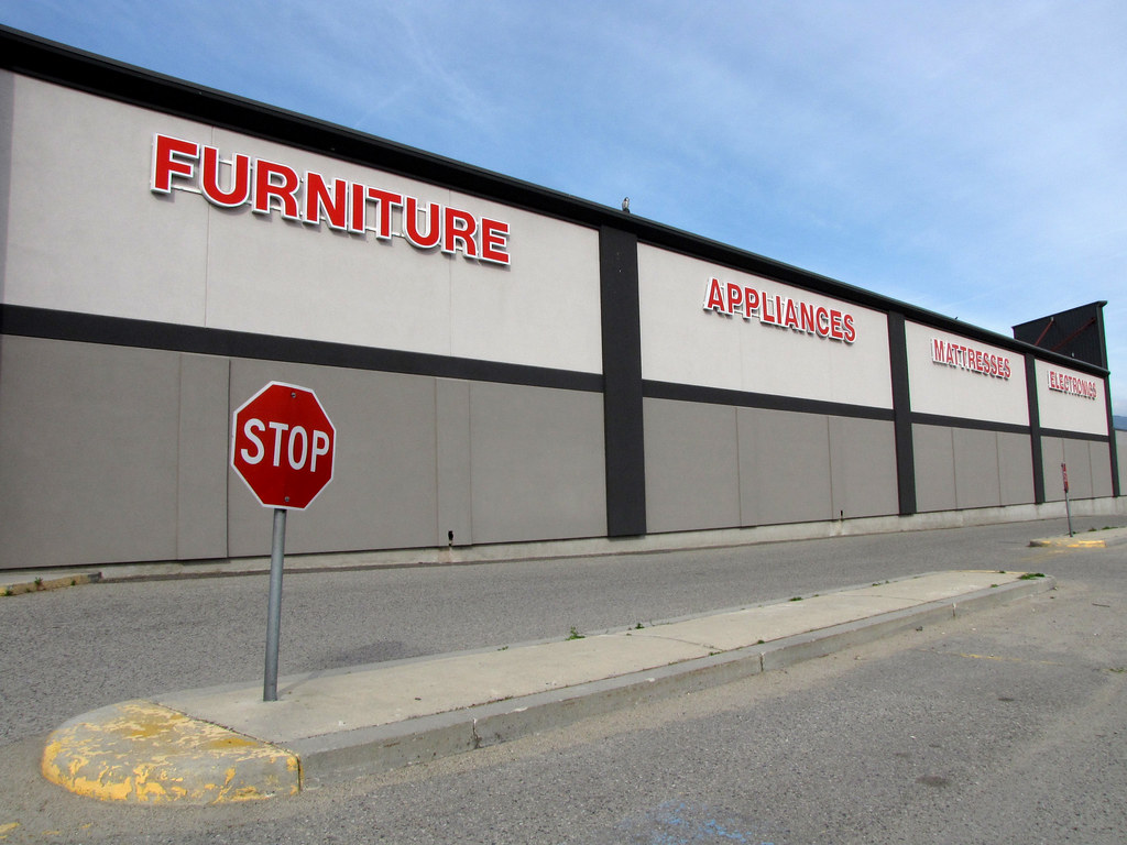 STOP Furniture. A characterless bigbox store in a cha… Flickr