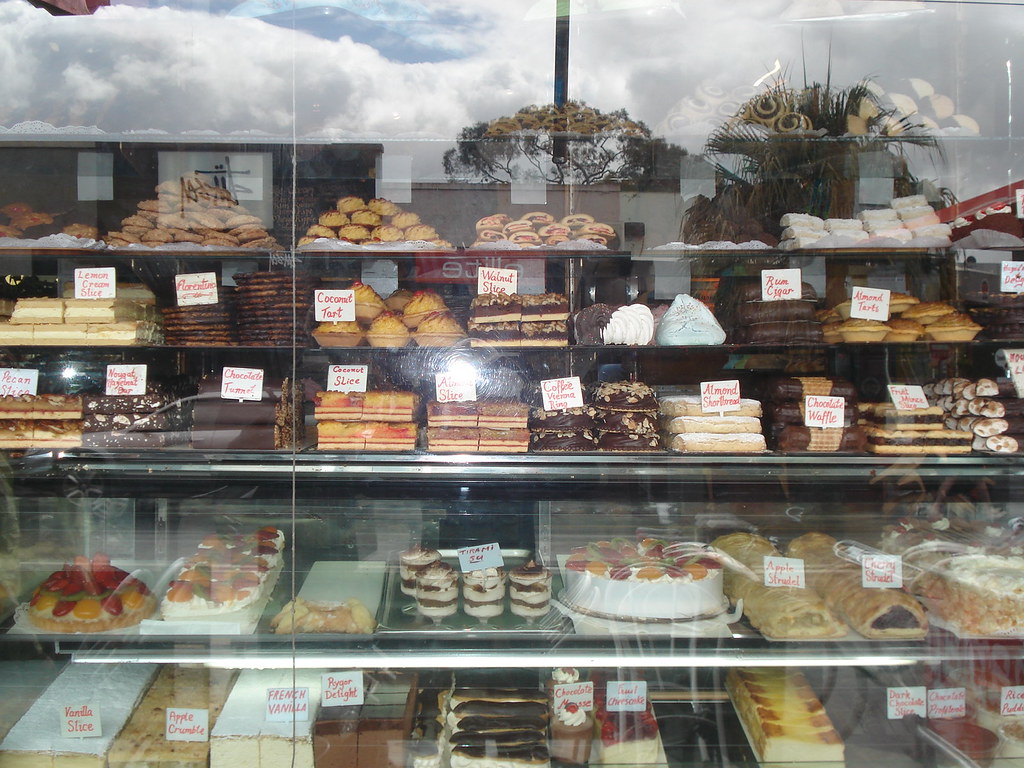 Melbourne Cake shop, Acland Street, St. Kilda, Melbourne. … Flickr