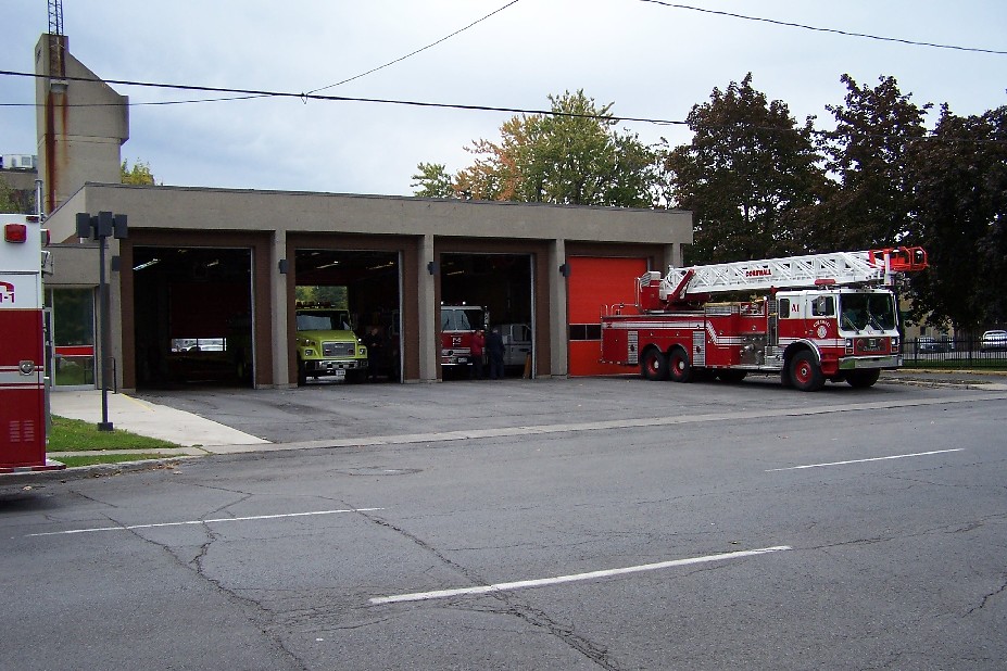 Cornwall Fire Department Station 1 Cornwall, Ontario ©Ian… Flickr