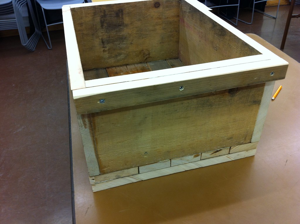 Bonsai Grow Box 3 A bonsai grow box, designed by a member … Flickr