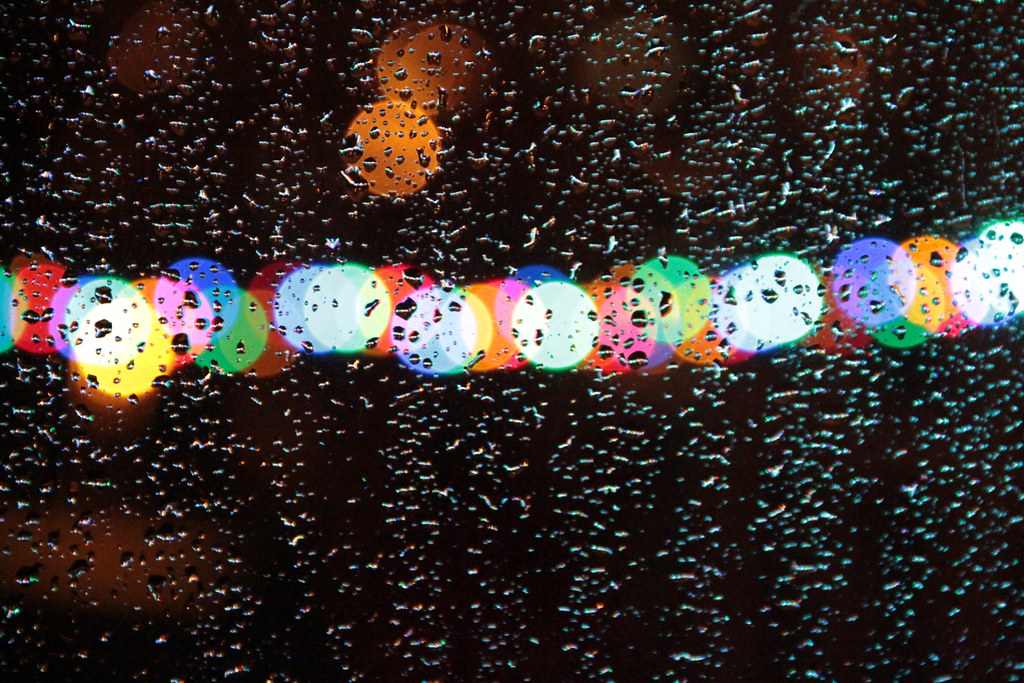 354.11 Raindrops and Christmas Lights I was interested in … Flickr