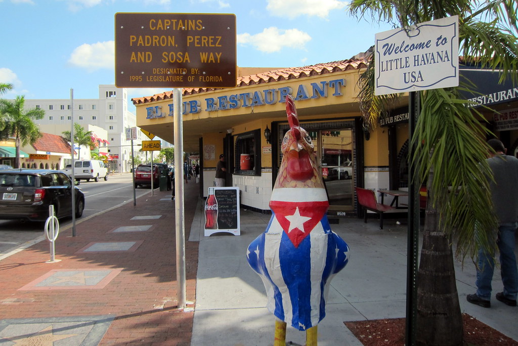 Miami Little Havana El Pub Roosters Two sixfoot, 70po… Flickr