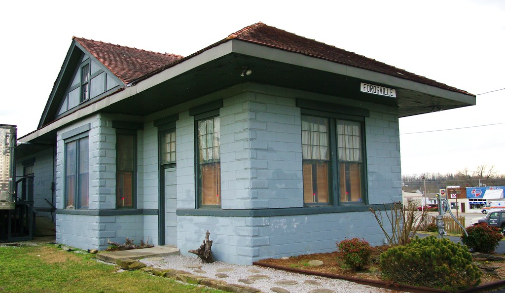 Fordsville, KY train station This Former Louisville & Nash… Flickr