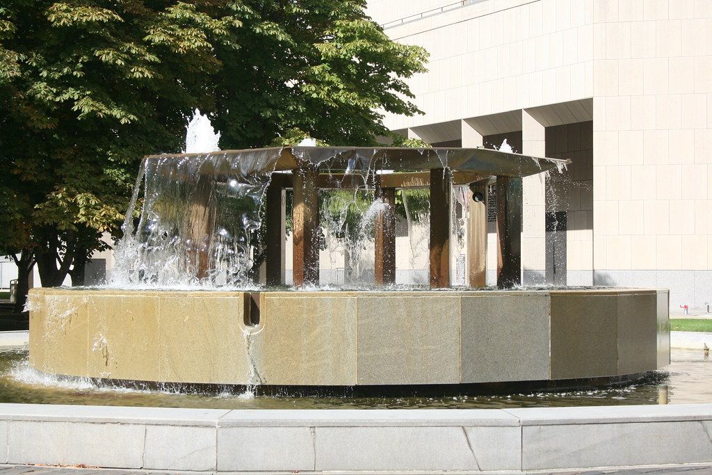 Fountain at the Marcus Center for the Performing Arts Flickr