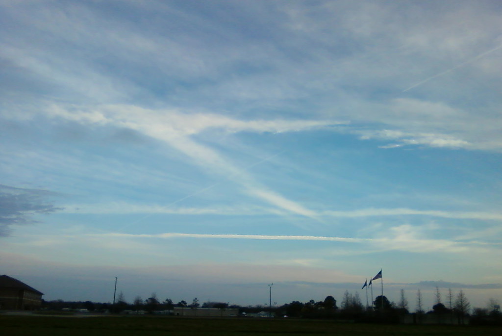 2/1/2012 512 PM CST Chemtrails Charenton, Louisiana Flickr