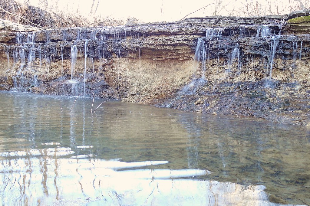 Cottonwood Falls Small waterfall in Eastern Kansas. Brent Flickr