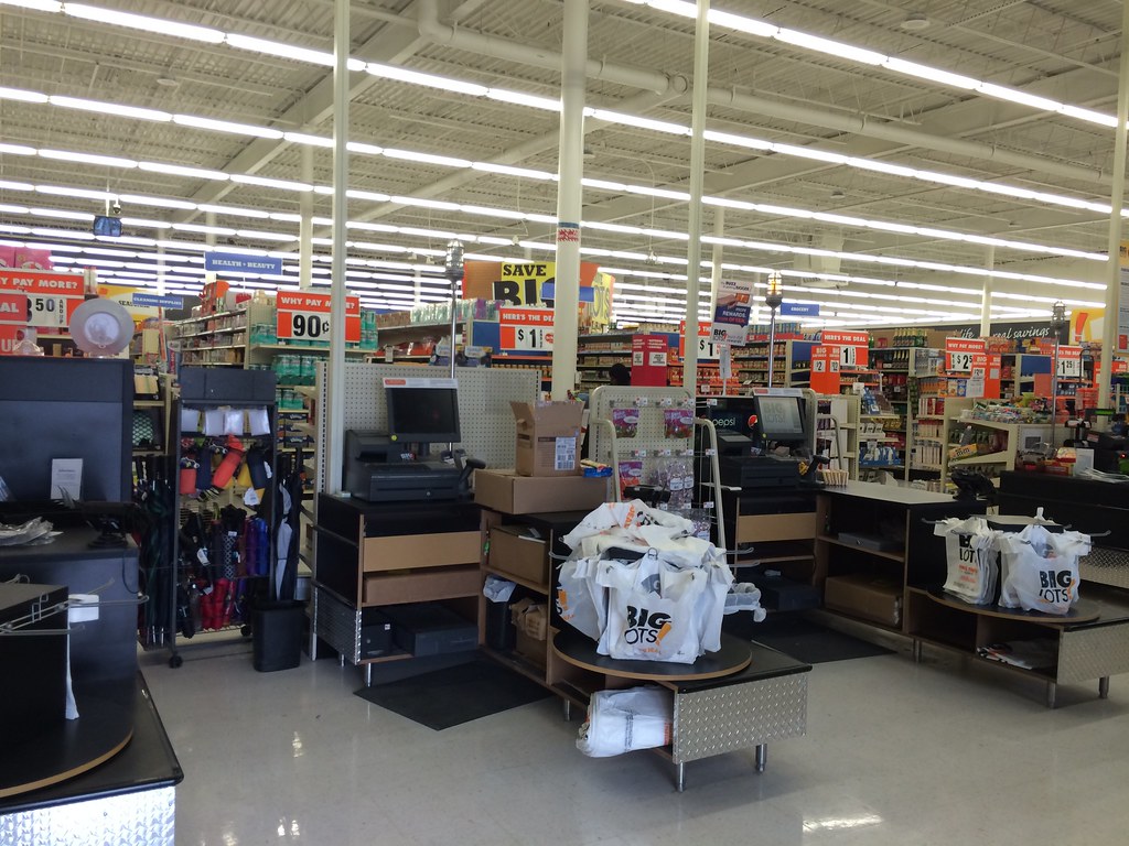 Big Lots Omaha, Nebraska Front End This is one of the … Flickr