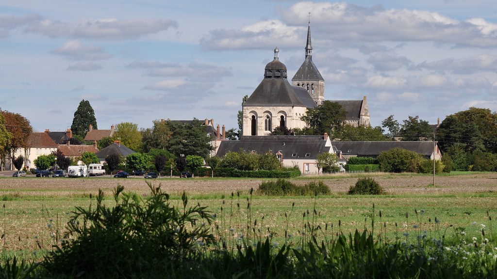 St Benoit sur Loire Le village et son abbaye MAHAUD Geneviève Flickr