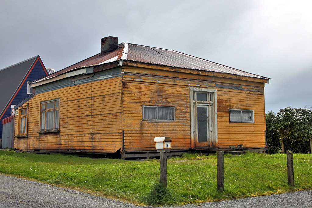 Old house, Greymouth, West Coast, New Zealand There was a … Flickr